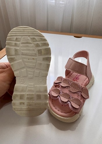 Kız Çocuk Pembe Fırfırlı Sandalet - Görsel 3