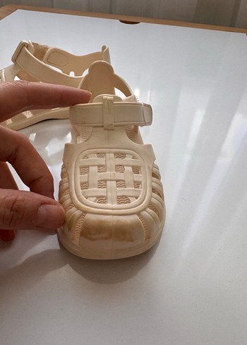 Kız Çocuk Beyaz Tokalı Sandalet - Görsel 3