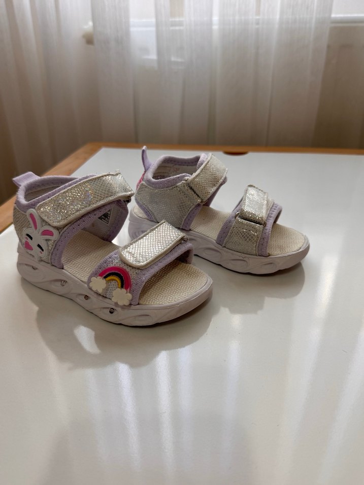 Işıklı Kız Çocuk Terlikleri - Cırt Cırtlı - Görsel 2