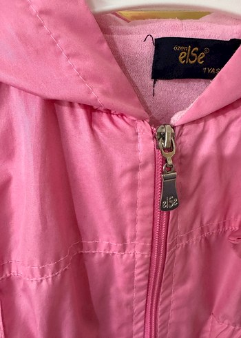 Kız Çocuk Parlak Pembe Fermuarlı Yağmurluk - Görsel 4