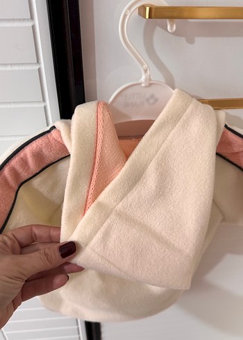 Kız Çocuk Beyaz Kapüşonlu Fermuarlı Ceket - Görsel 3