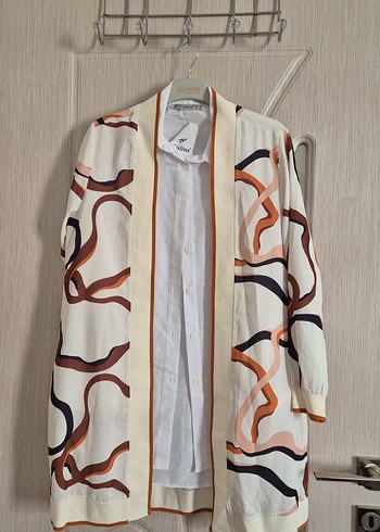 Uzun Kollu, Desenli Kadın Kimono