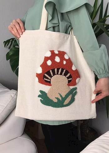 Zara Nakışlı punch çanta