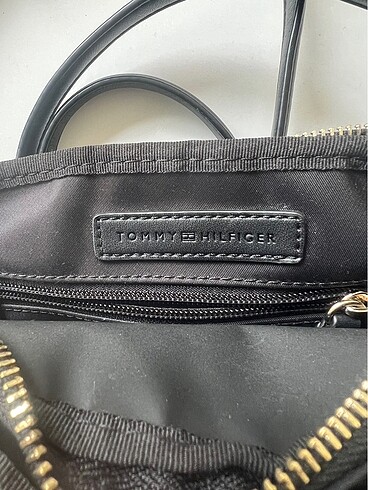  Beden siyah Renk Tommy hilfiger siyah çanta