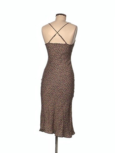 xs Beden Bershka Uzun Elbise %70 İndirimli.