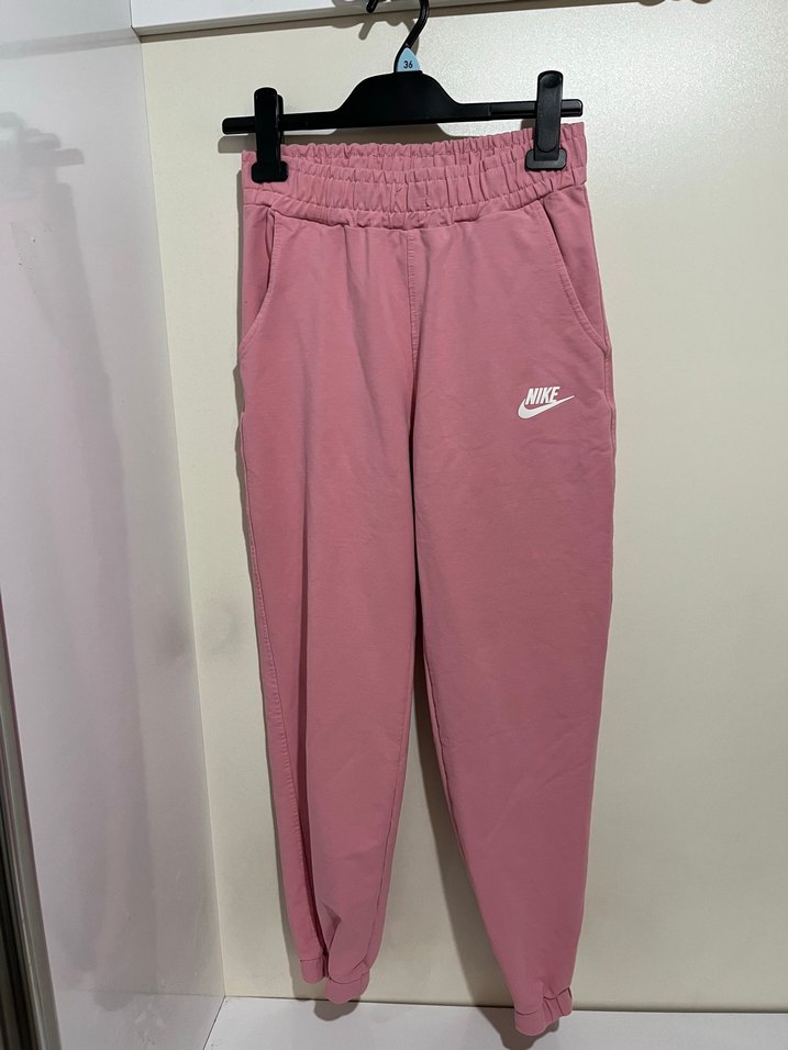 Nike Pembe Jogger Eşofman Altı — görsel 2/9