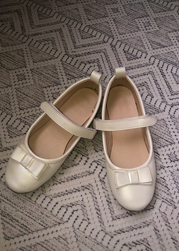 Kız Çocuk Beyaz Tokalı Babet - Görsel 3