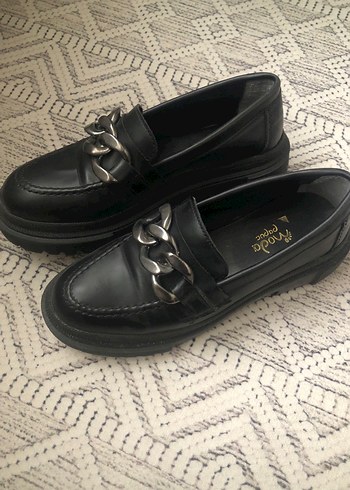 Zincir Detaylı Siyah Deri Platform Topuklu Loafer - Görsel 3