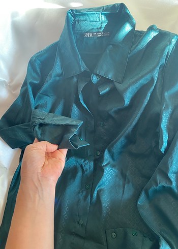 Düğmeli Turkuaz Saten Kadın Gömlek - Görsel 2