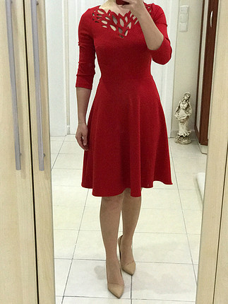 s Beden Kırmızı yaka detaylı şık elbise