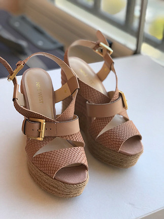 36 Beden camel Renk Nine west platform sandalet 