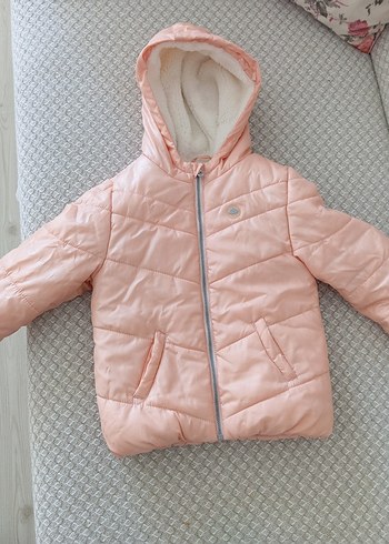 Kız Çocuk Pembe Kapüşonlu Mont
