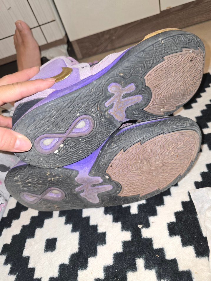 Nike Mor Bağcıklı Basketbol Ayakkabısı orjinal ürün - Görsel 5