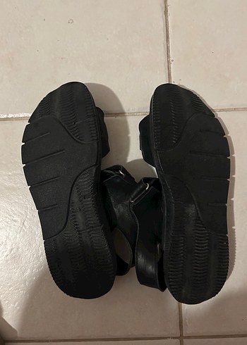 43 Beden Tokalı Siyah Erkek sandalet