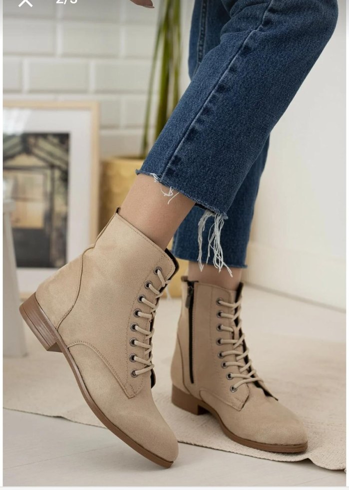 Bej Süet Tüylü Bağcıklı Kadın Bot - Görsel 2