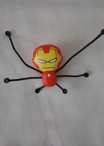 Kırmızı Renkli Iron Man Figür Aksiyon Oyuncağı