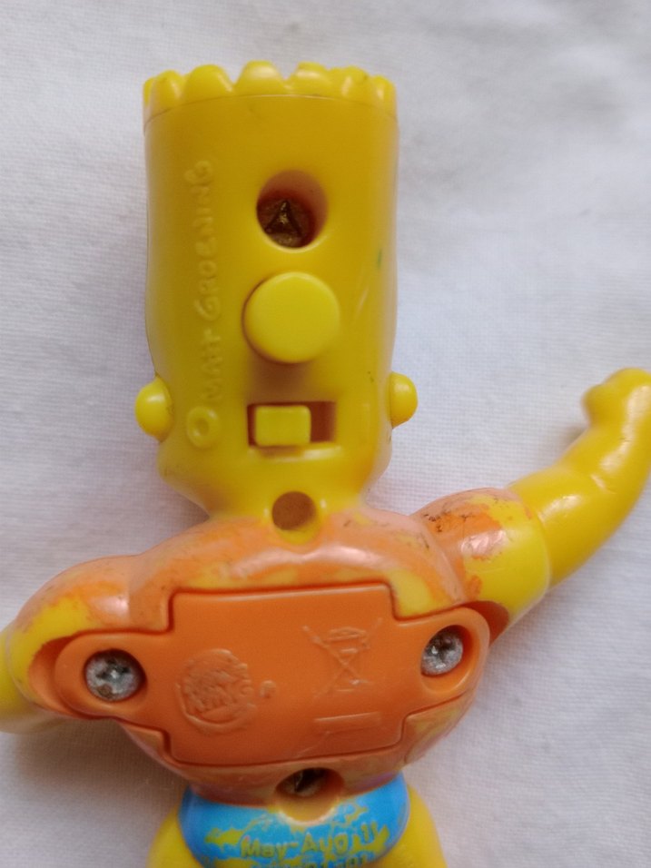 Sarı Renkli Aksiyon Figürü - Görsel 5