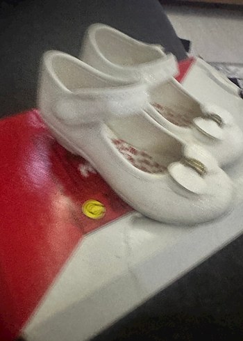 Kız Çocuk Beyaz Cırt Cırtlı Babet - Görsel 2