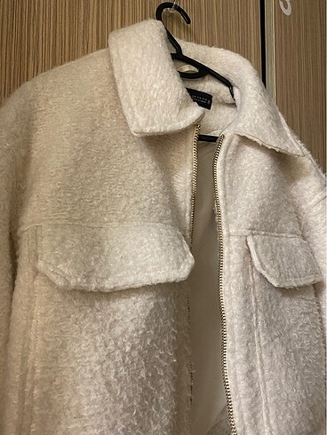 m Beden beyaz Renk Zara buklet crop ceket