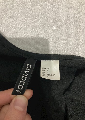 Siyah Midi Kolsuz V Yaka Triko Elbise - Görsel 3