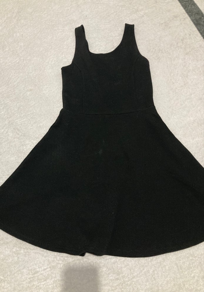 Siyah Midi Kolsuz V Yaka Triko Elbise - Görsel 2