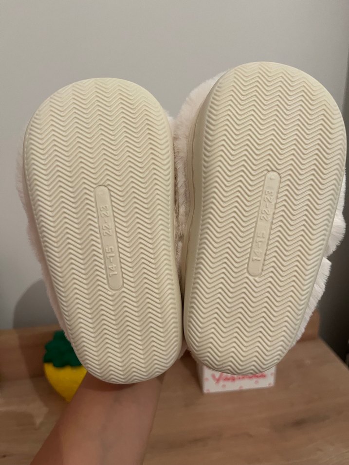 Kızlar için Beyaz Kürklü Tavşan Terlik - Görsel 4