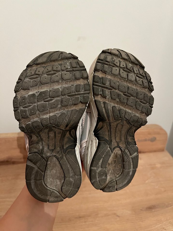 Kız Çocuk Beyaz Gri Bağcıklı Spor Ayakkabı - Görsel 4