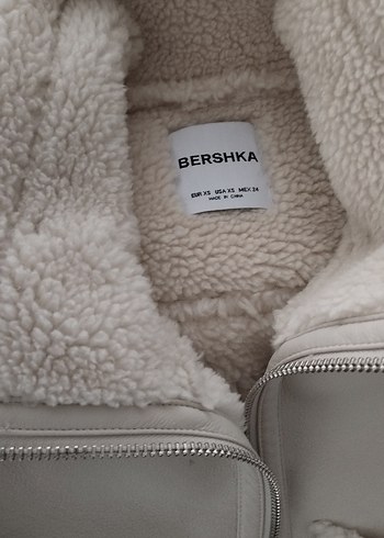 Bershka Beyaz Kürklü Kısa Ceket - Görsel 17