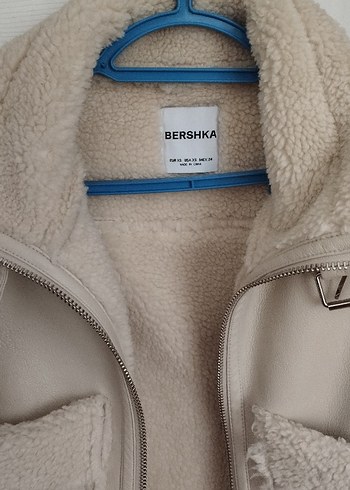 Bershka Beyaz Kürklü Kısa Ceket - Görsel 8
