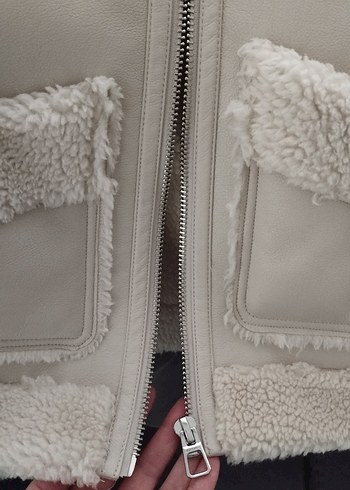Bershka Beyaz Kürklü Kısa Ceket - Görsel 18