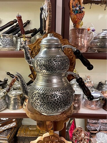 Çivi İşleme el sanatı ağır bakır çaydanlık