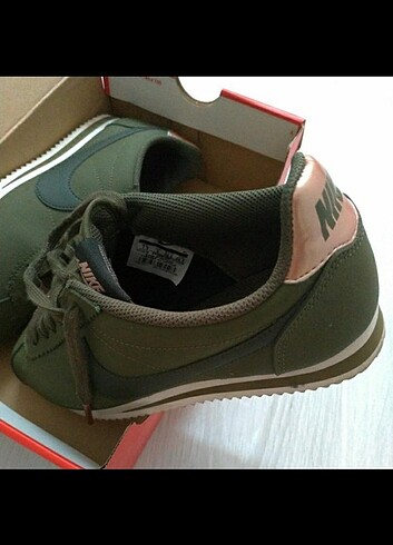 38,5 Beden Nike Courtez leather