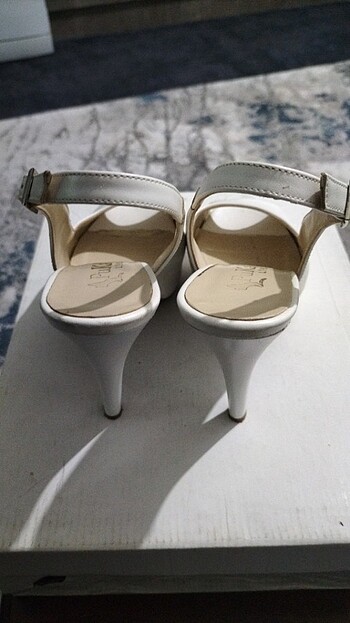 37 Beden beyaz Renk Beyaz yazlık topuklu ayakkabi 
