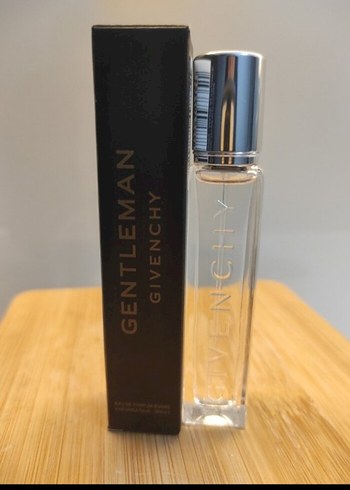 Givenchy Gentleman Erkek Parfümü