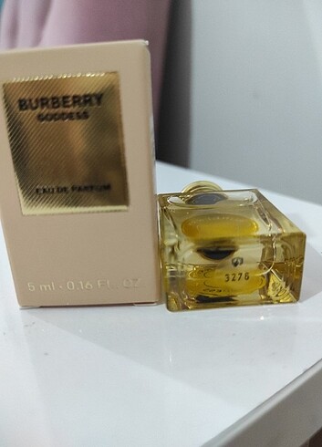 Burberry Burberry GODDES parfüm