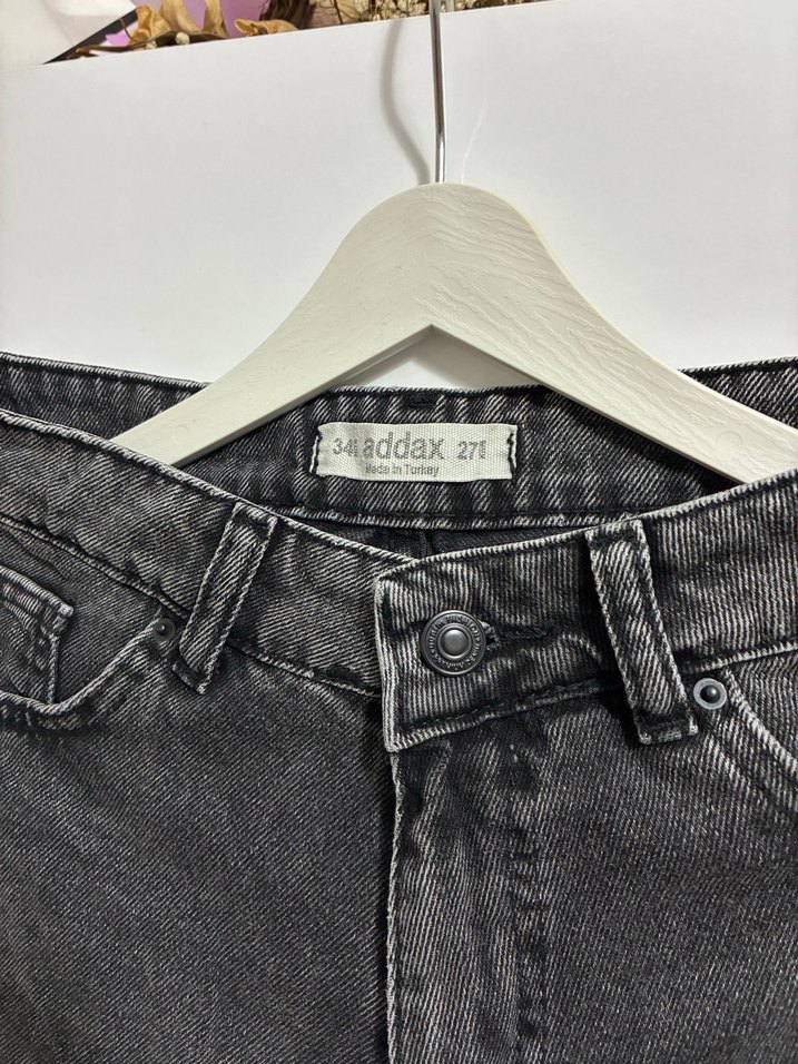 Gri Mini Denim Kadın Şort - Görsel 2