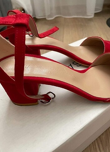 Diğer Kırmızı kısa topuklu ayakkabi