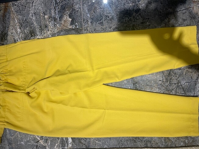 l Beden sarı Renk Mango sarı pantolon