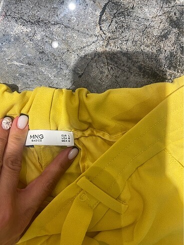 l Beden Mango sarı pantolon