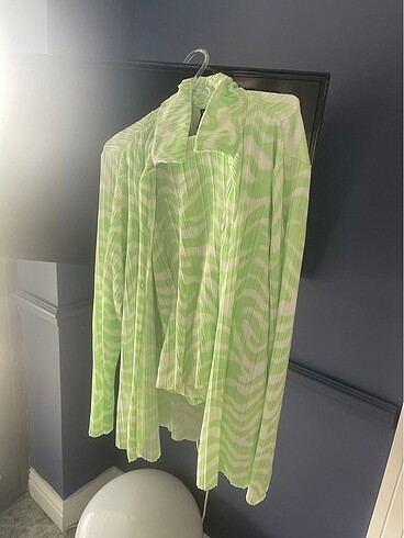 H&M yeşil takım