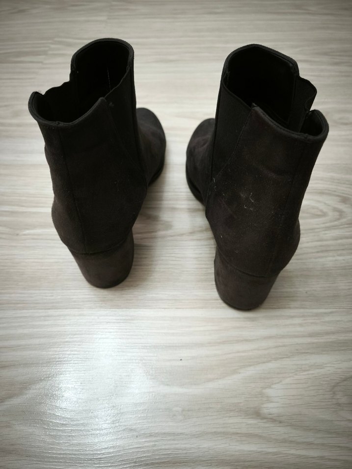 Siyah Süet Stiletto Topuklu Kadın Bot - Görsel 3