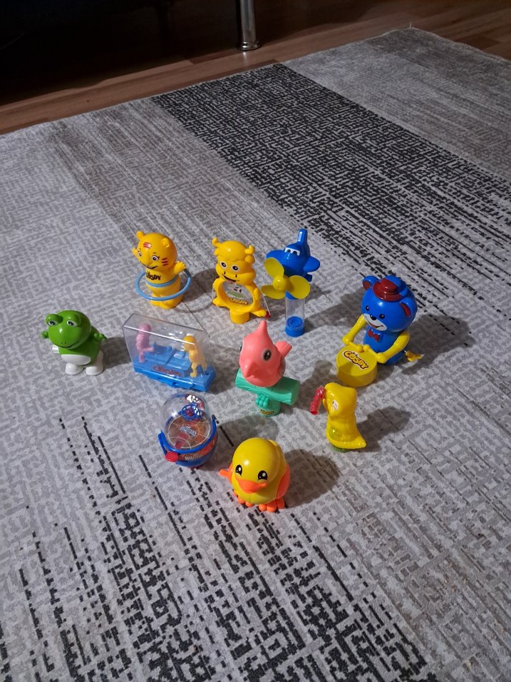 Renkli Çocuk Oyuncak Figür Seti - Görsel 2