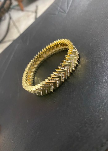 Altın Renkli Yılan Desenli Taşlı Bilezik - Görsel 6