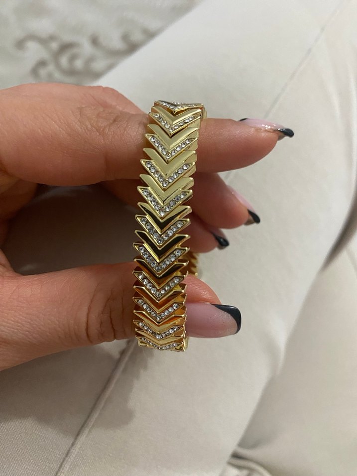 Altın Renkli Yılan Desenli Taşlı Bilezik - Görsel 5