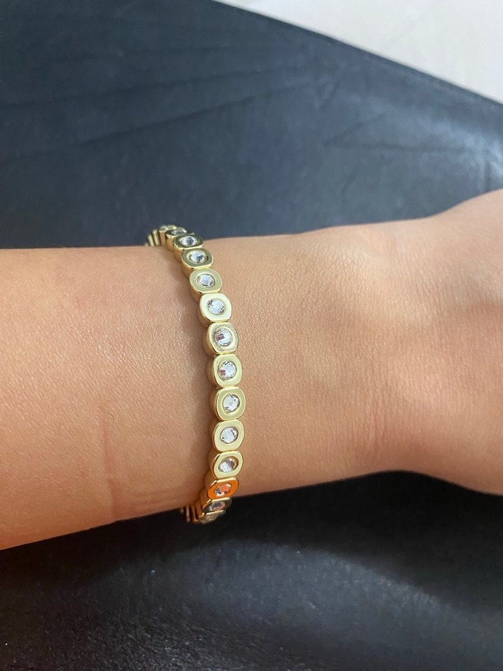 Altın Renkli Noktalı Boncuklu Kadın Bileklik - Görsel 3