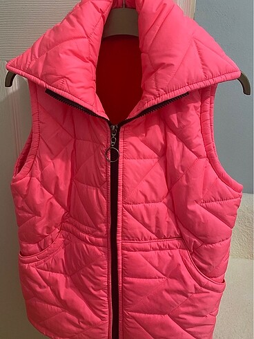 Pembe kapitone yelek