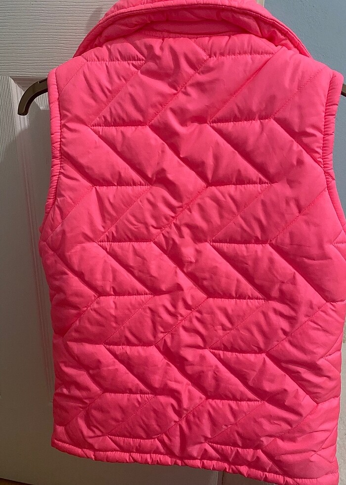 Pembe kapitone yelek - Görsel 4