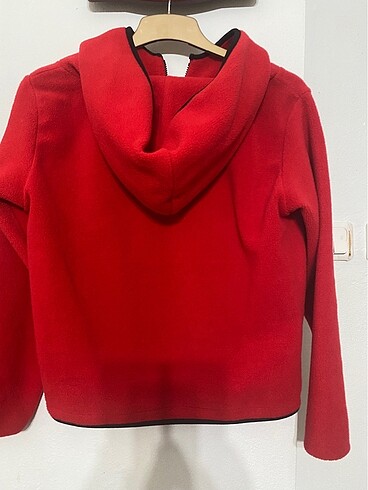 Kırmızı polar kapşonlu orjinal - Görsel 4