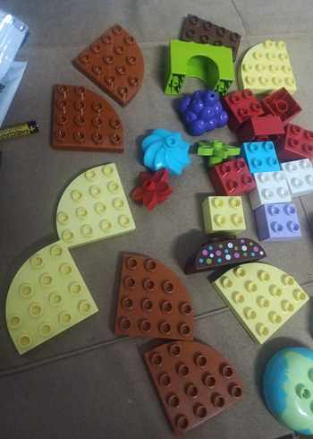 Çeşitli Renklerde Lego Parçaları - Görsel 3