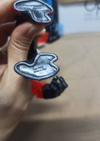 Siyah Kırmızı Çok Kollu Aksiyon Figürü - Görsel 5